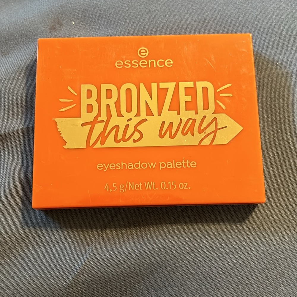 Essence-CORAL me maybe, I like to MAUVE it, BRONZED this way, TAUPE it up palett - Picture 9 of 15